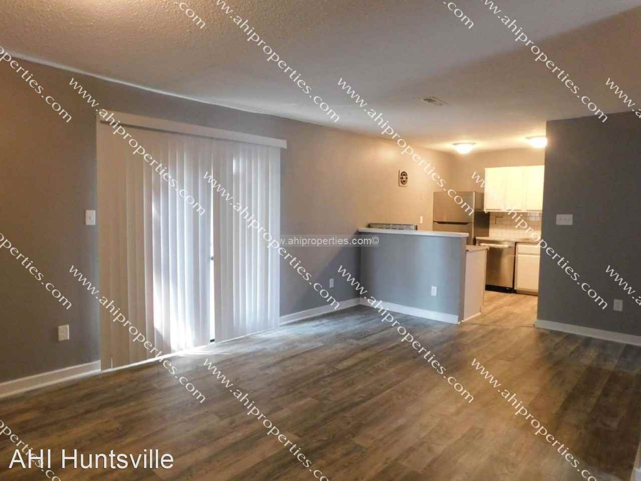 4128 Penny Street SW - Photo 2 of 10