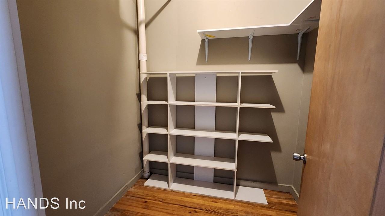 15 S Essex Ave - Photo 2 of 6