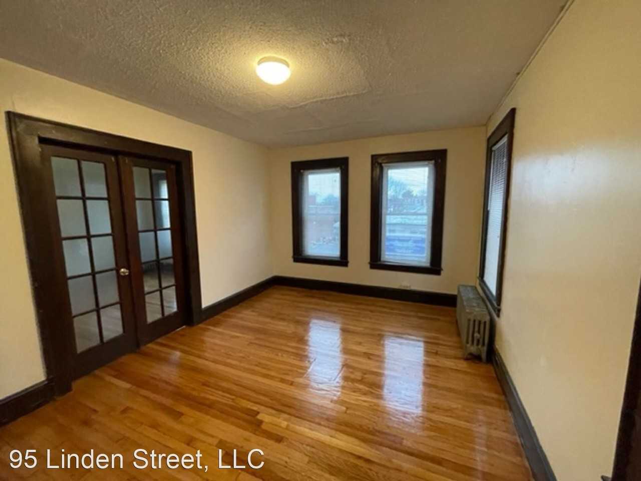 95 Linden Street - Photo 3 of 8