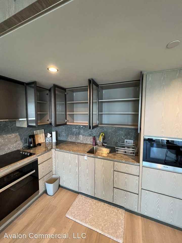 1000 Auahi St. #2413 - Photo 2 of 17