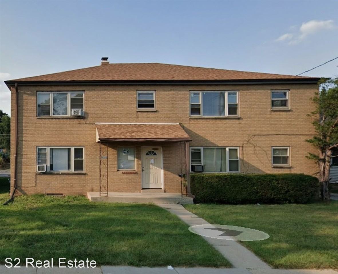 4740 W Hampton Ave Apartments in Hampton Heights, Milwaukee, WI 53218