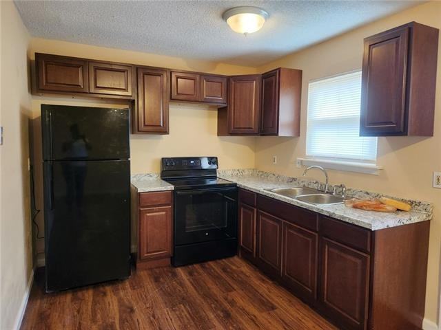 3478 Vespasian Blvd - Photo 3 of 12