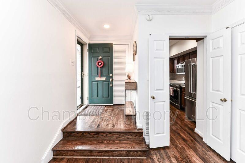 509 S Saint Asaph St - Photo 2 of 50