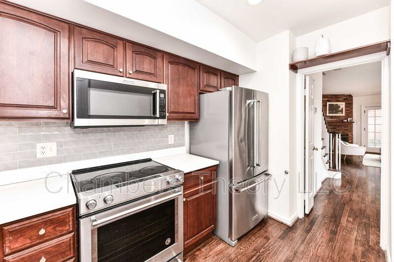 509 S Saint Asaph St - Photo 6 of 50
