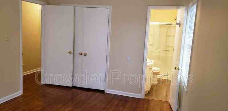 5209 Caravel Ct - Photo 5 of 14