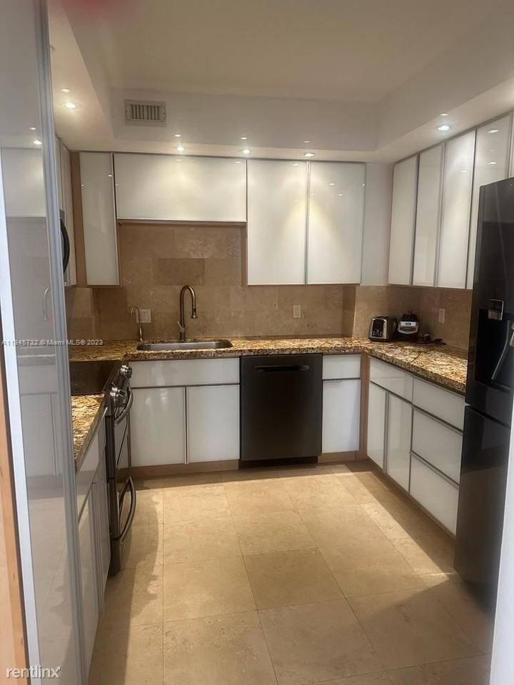 1985 S Ocean Dr - Photo 3 of 22