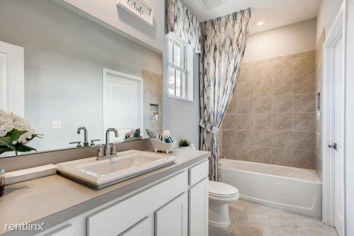 121 Bandol St - Photo 2 of 11