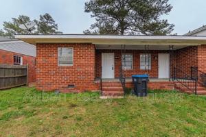 featured image of 2165 1/2 Telfair St #A