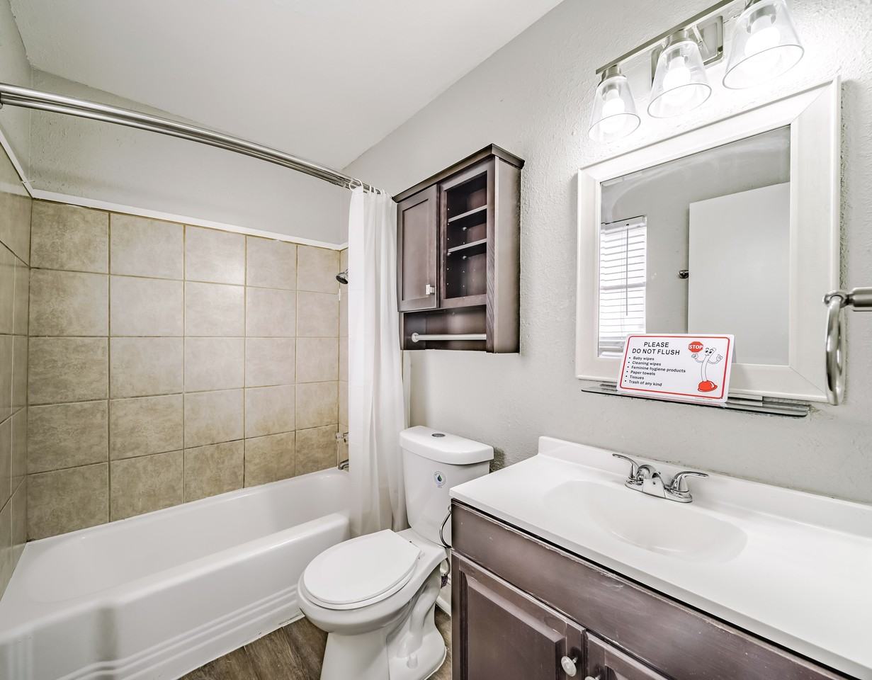 Longridge Dr - Photo 7 of 17