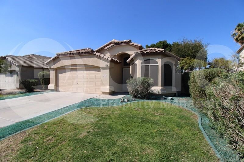 2630 N 109th Ave - Photo 2 of 24