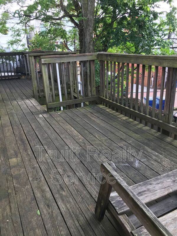 614 Elliott St Ne #2D - Photo 6 of 7