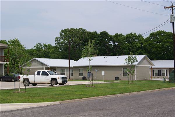 Hickory Creek Cottages - Photo 2 of 7