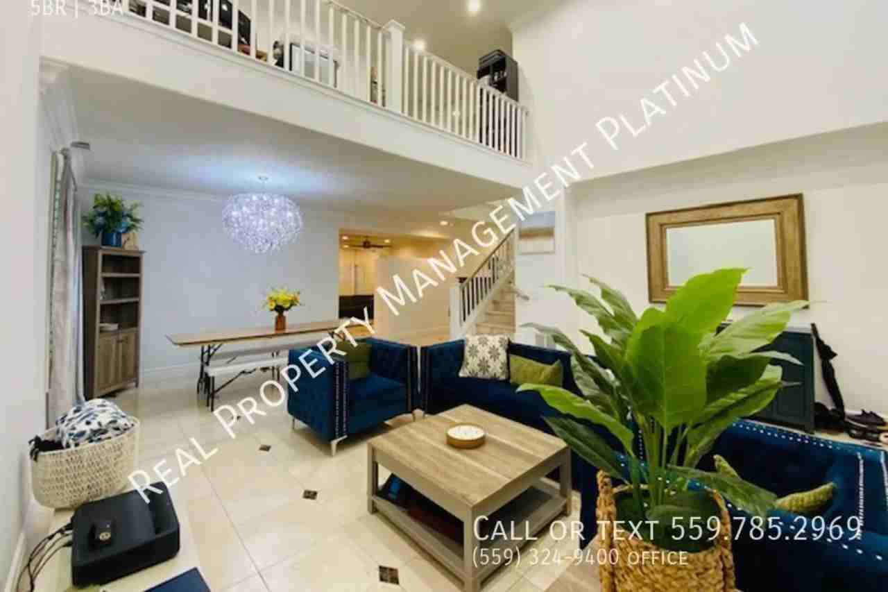 7747 N Janzer Ave - Photo 2 of 31