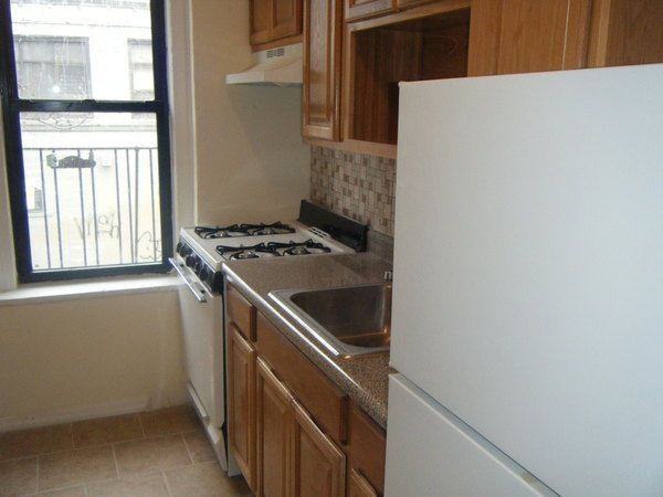 Kings Hwy and Clarendon Road - Photo 2 of 3