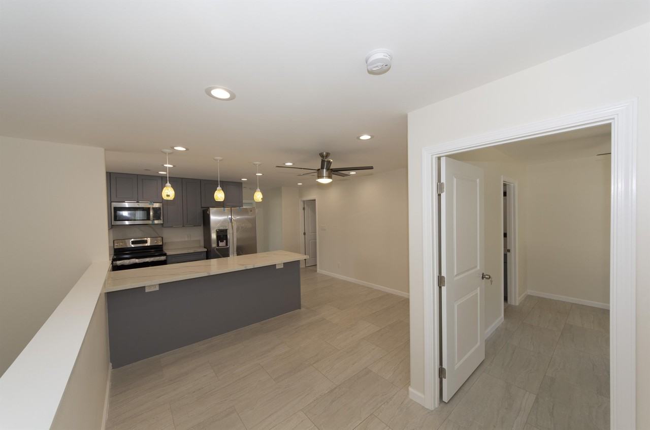 1068 Kinau St #1 - Photo 3 of 10