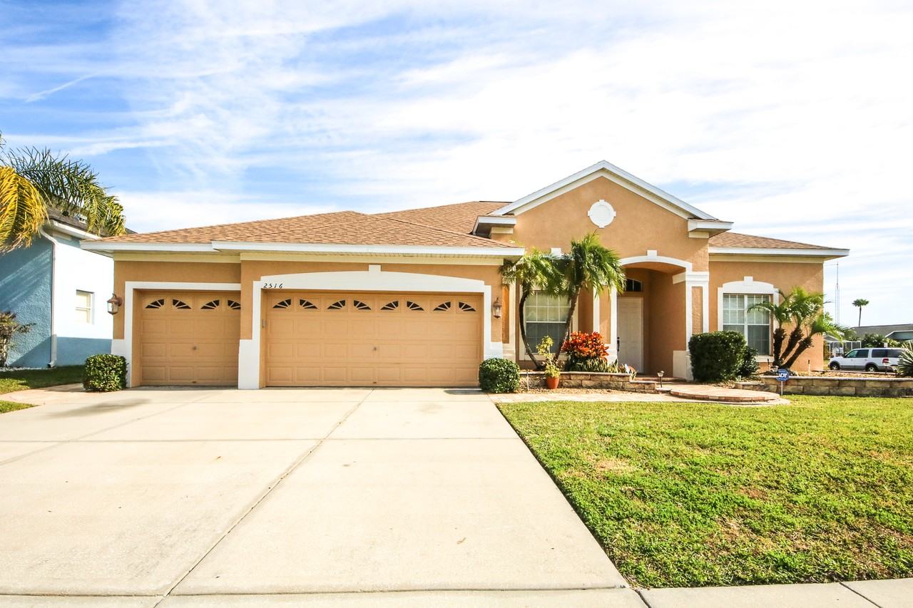 2516 Wood Pointe Dr - Photo 3 of 34