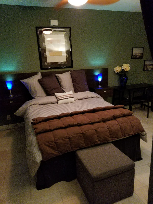 1118 Ne 18th Ct - Photo 4 of 16