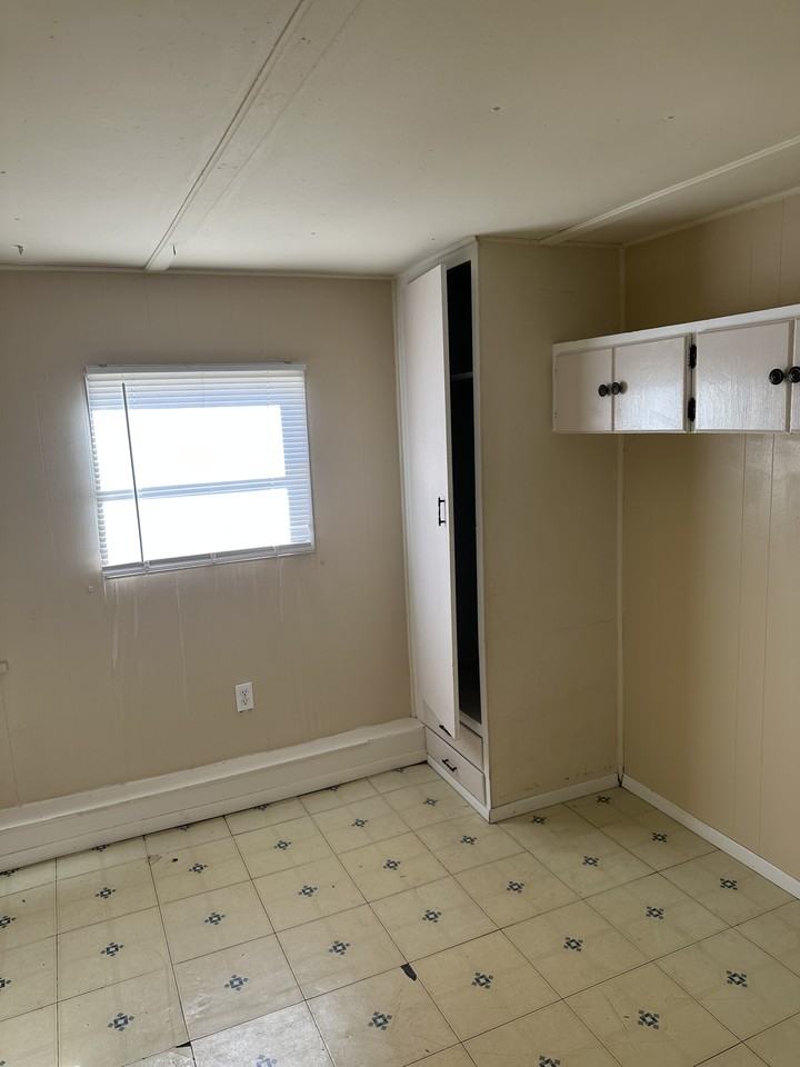 115 Pine Street #B - Photo 3 of 5
