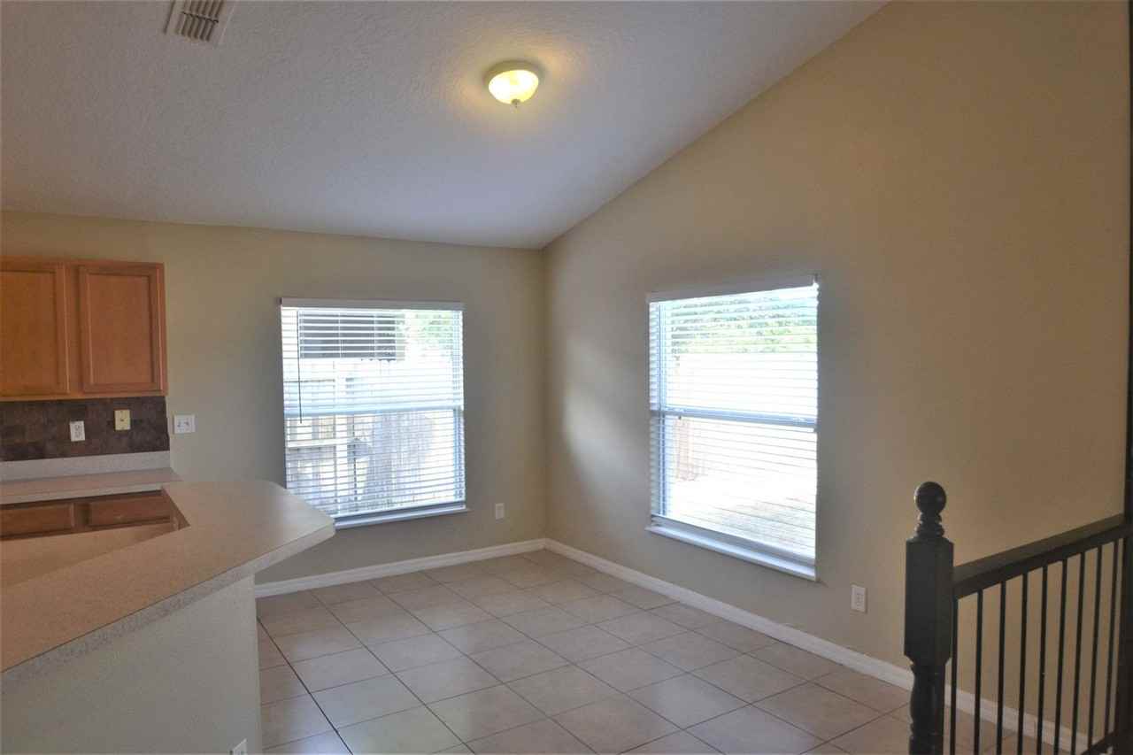 2413 Merry Rd - Photo 3 of 15