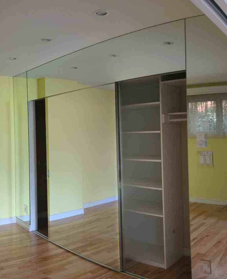 1008 Queen's Boulevard #2 - Photo 3 of 13