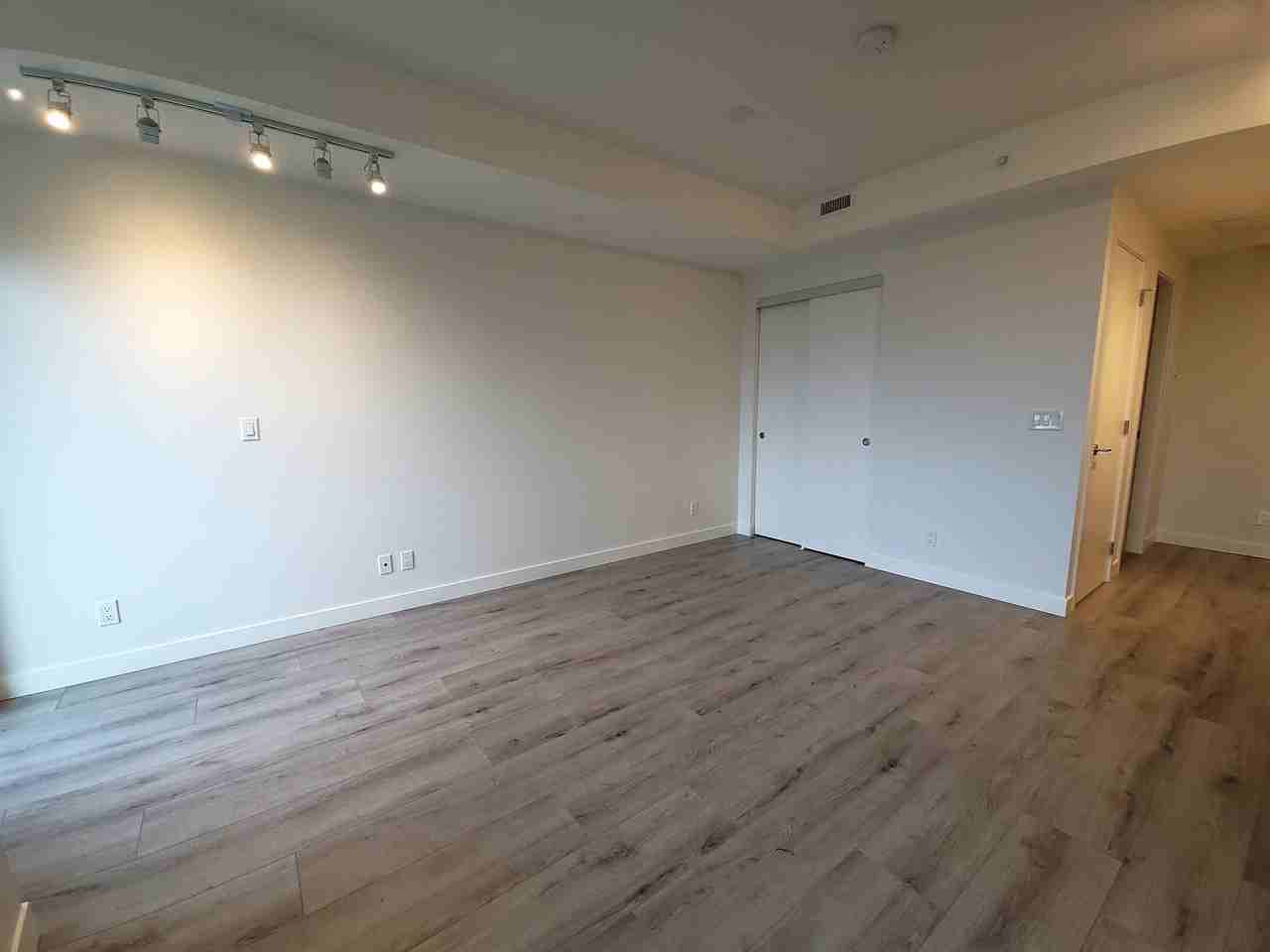 10626 City Parkway #1507 - Photo 4 of 13