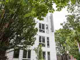 310 Se 12th Ave - Photo 1 of 1