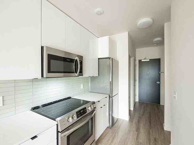 310 Se 12th Ave - Photo 7 of 50