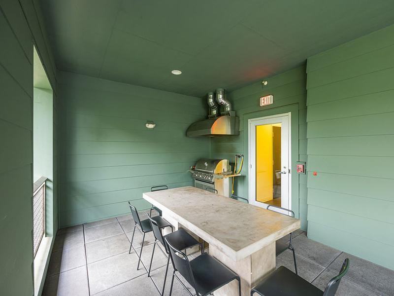 310 Se 12th Ave - Photo 6 of 50