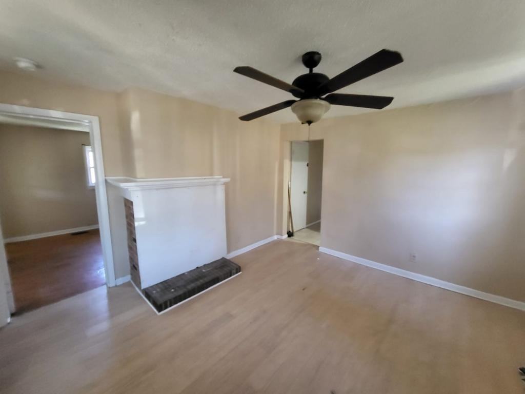 117 Brooks Aly - Photo 3 of 10