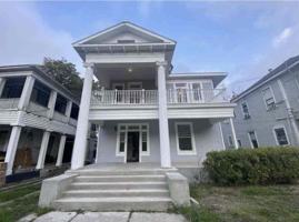 featured image of 639 West Elmira Street