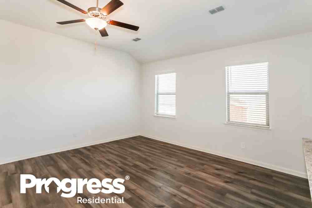 147 Drifter Dr - Photo 3 of 16