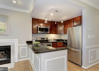 1205 N St Nw - Photo 5 of 20