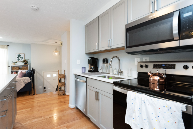 937 Marine Dr - Photo 6 of 31