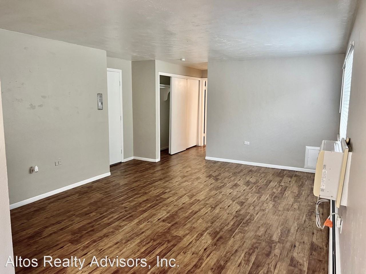 1355 N Ogden St - Photo 3 of 9