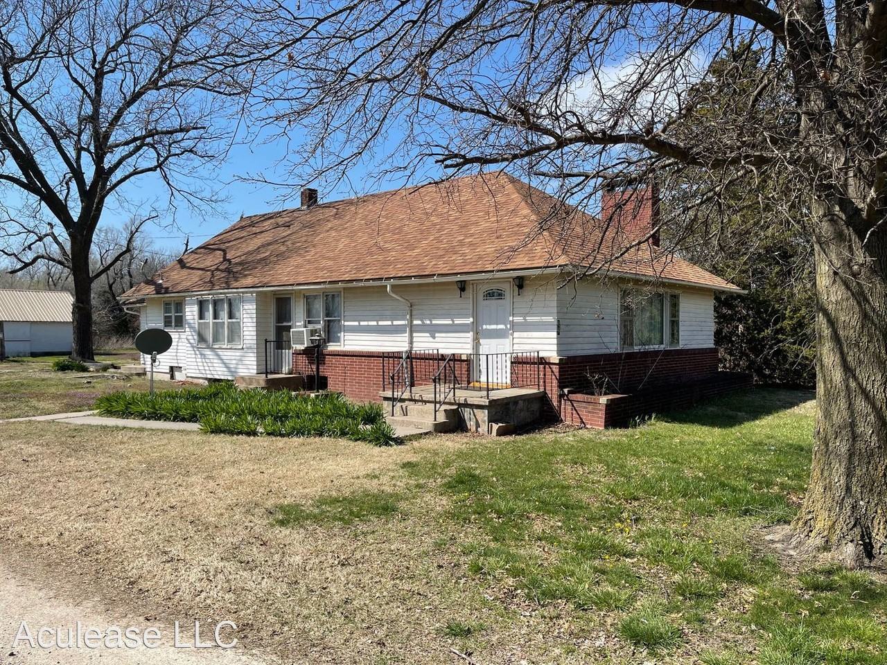 3127 N Hoover Rd, Newton, KS 67114 2 Bedroom Apartment for Rent