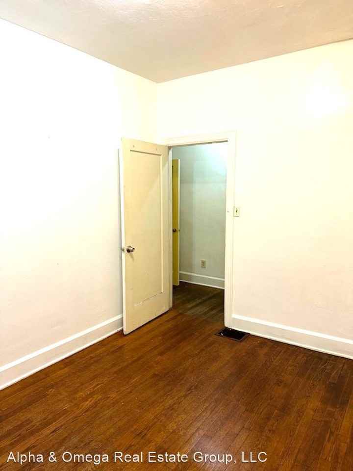 383-385 S Main St - Photo 3 of 8