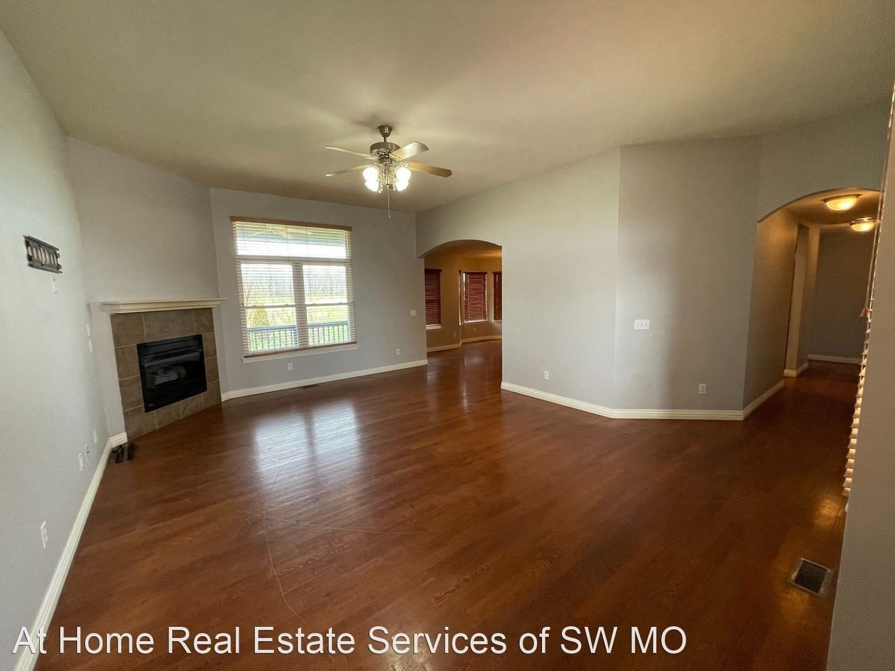 6063 N 19th Ave - Photo 2 of 19