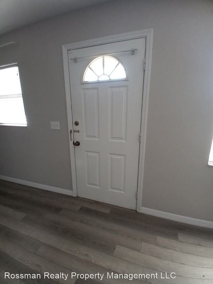1088-1090 Nomad Rd - Photo 2 of 18