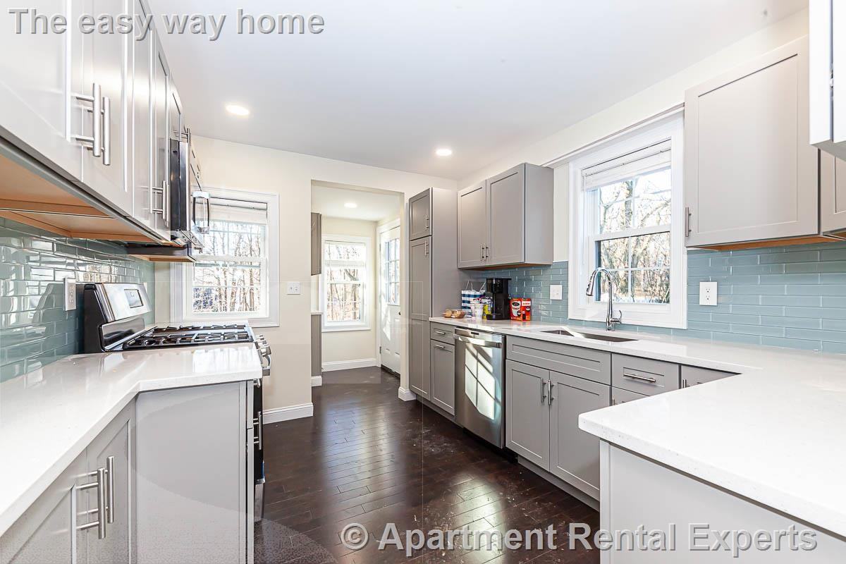 48 Caldwell Rd - Photo 5 of 33