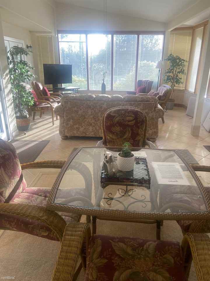 5270 Silverado Trl - Photo 2 of 33