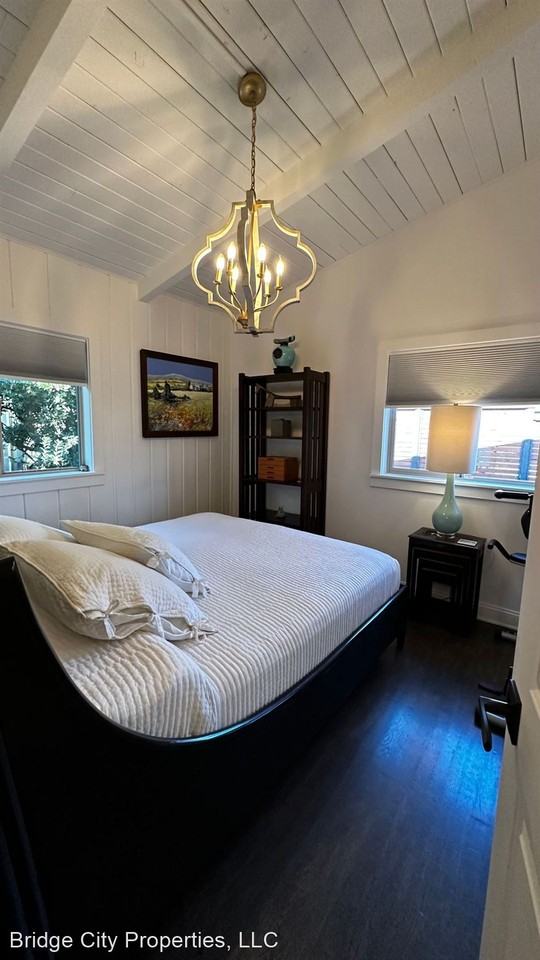 Triplex - Photo 3 of 34