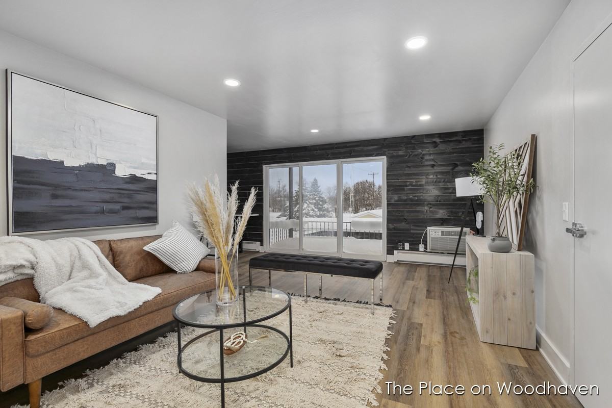 8430 Woodhaven Dr Sw - Photo 3 of 17