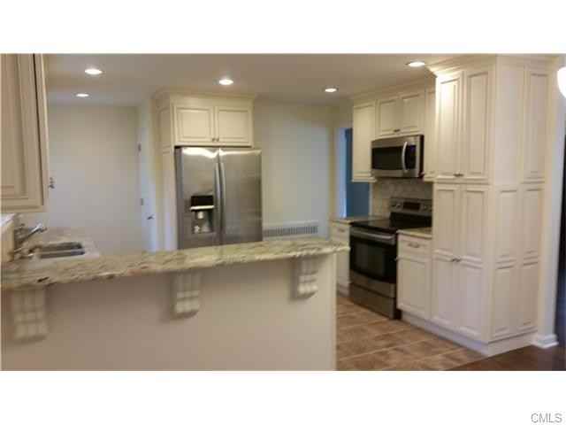 96 Lake Ave - Photo 2 of 12