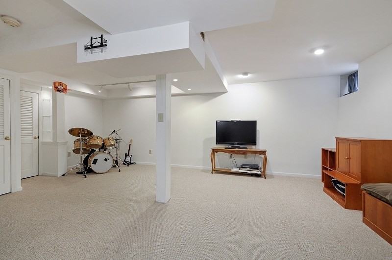 1776 Springfield Ave - Photo 3 of 17