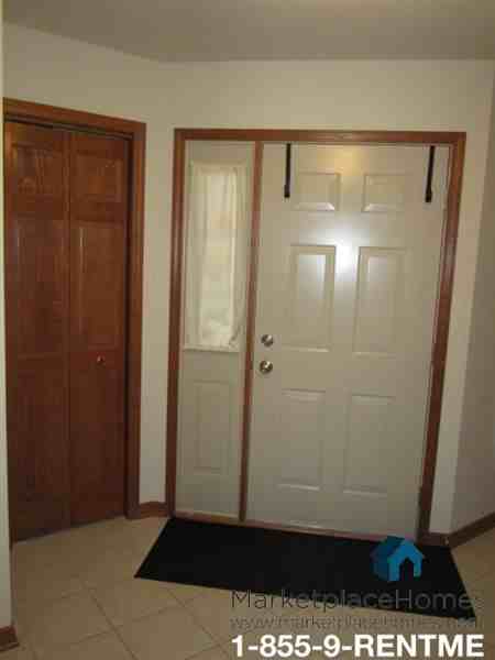 528 Madison Ln - Photo 2 of 14