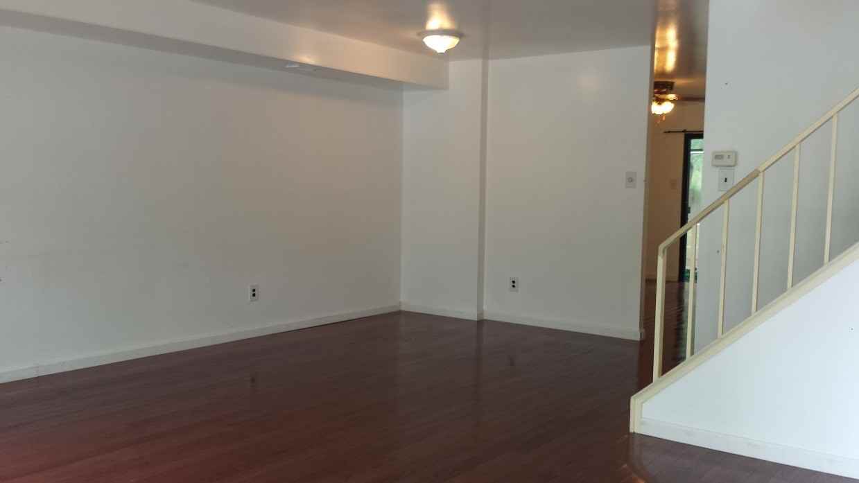 3499 Coventry Pl - Photo 2 of 10