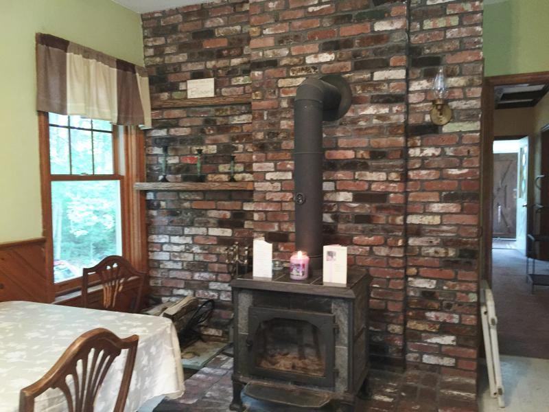 6 Hastings Ave 6 - Photo 2 of 22