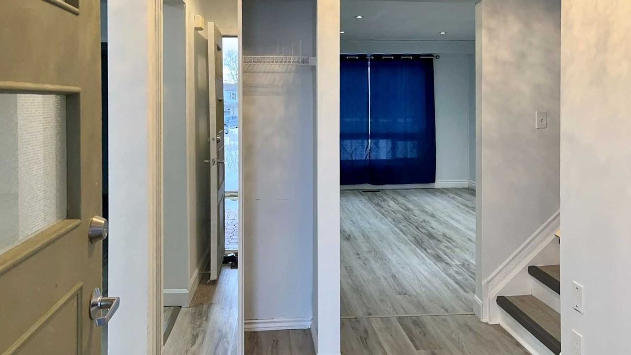 715 Jackson Court ## - Photo 2 of 6