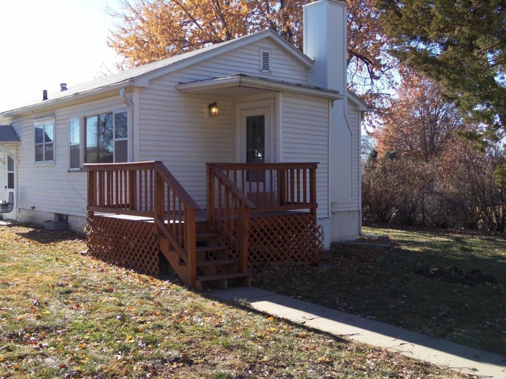 1205 Adams St - Photo 2 of 29