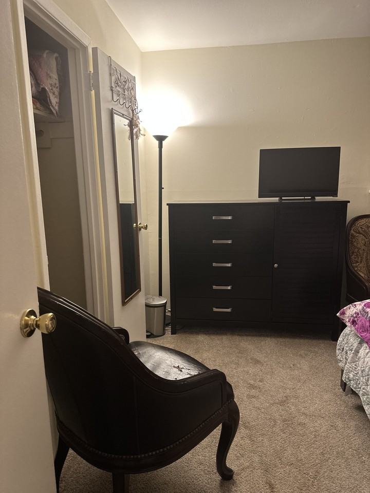 11 Trader Ln #1 - Photo 3 of 18